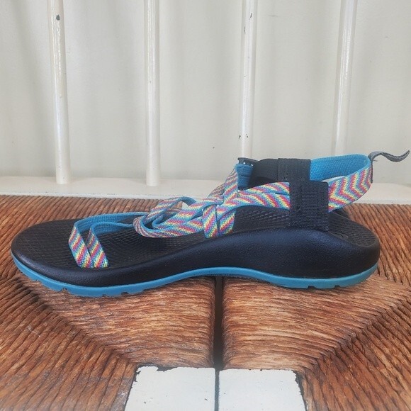 Chaco ZX/1 Strappy Rainbow Fiesta Sandals Outdoor Water Hiking Youth 5 - Picture 3 of 10